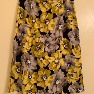 Women’s knee length skirt